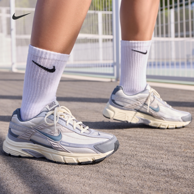 Nike耐克复古跑鞋风透气男运动鞋