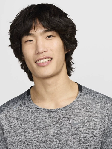 Nike Официальный DRI-FIT RISE 365 Мужской быстропроницаемый короткие рукавы Top Summer CZ9185