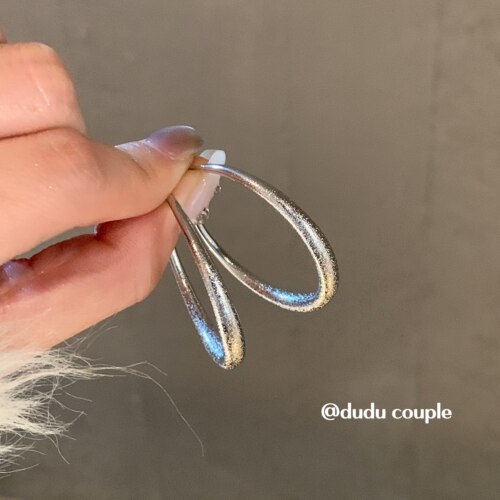 嘟嘟夫妇高级感素圈耳环小众耳夹