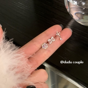 嘟嘟夫妇爆闪雪花满钻耳骨钉医用钛钢睡觉免摘平底蝴蝶结耳蜗钉女