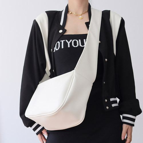 foxmix斜挎枕头包中号休闲白色