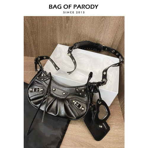 bagofparody机车包月牙腋下包