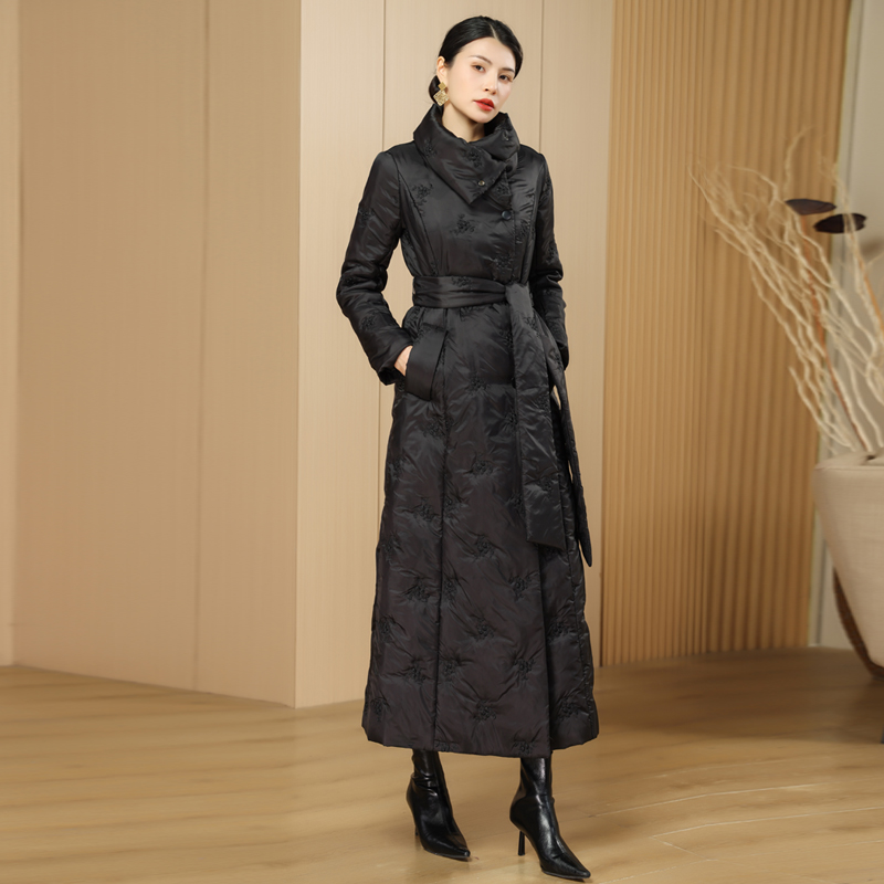 素雅诗长款羽绒服黑色修身大衣女