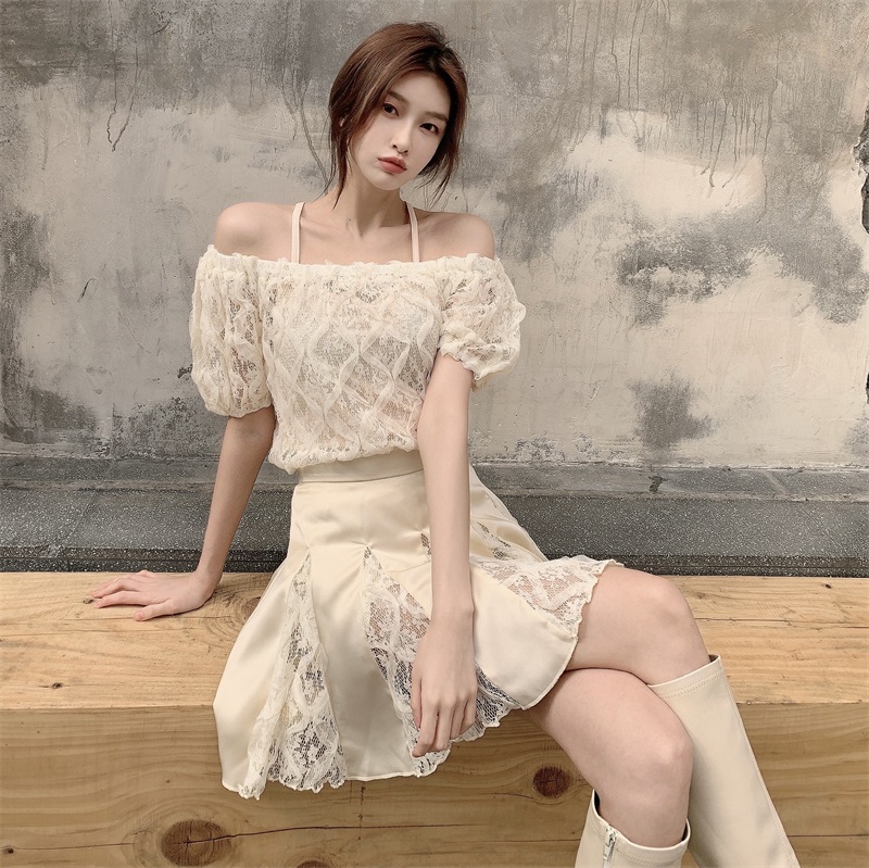 Real shot real price Korean slim one line off shoulder lace two piece set + high waist splicing skirt