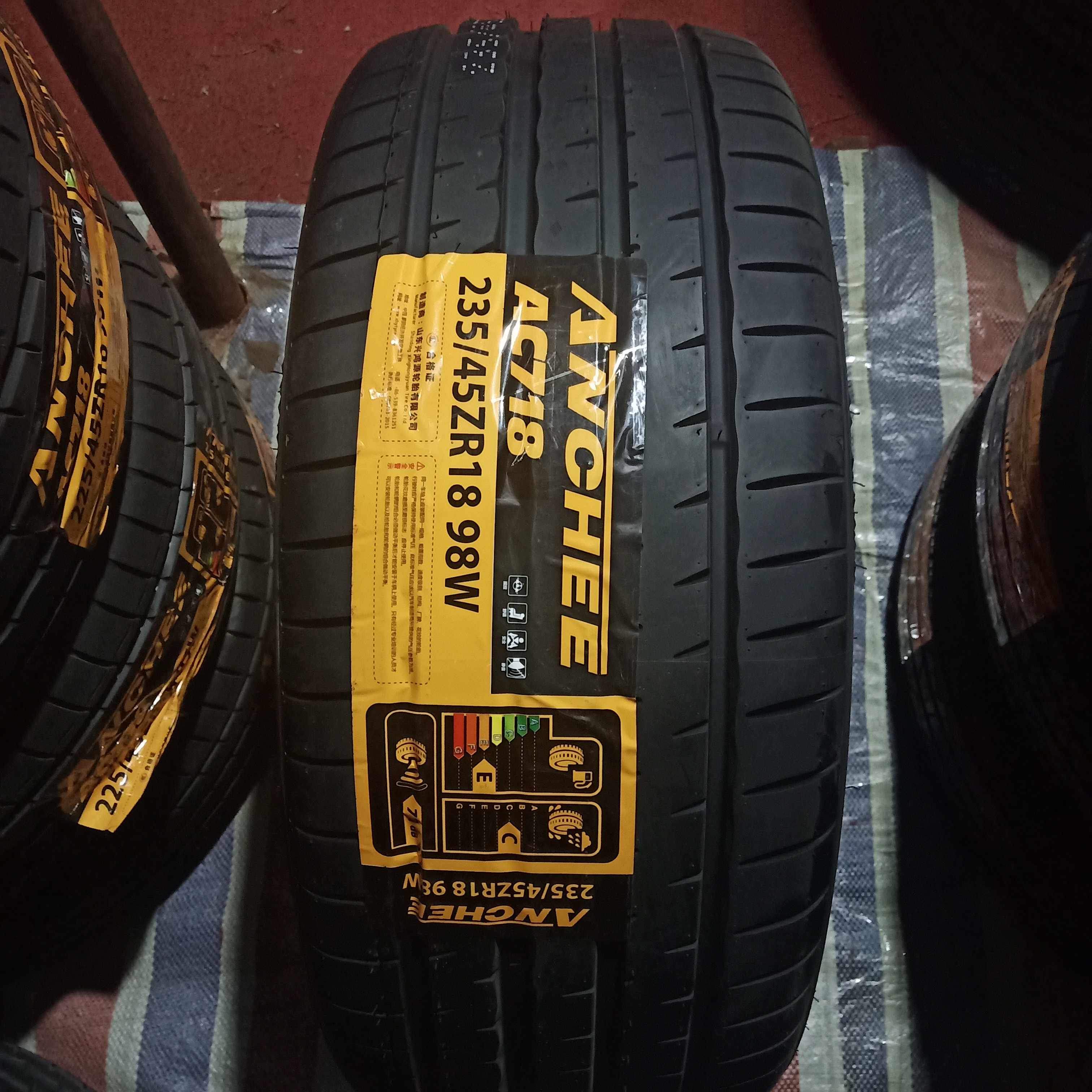 安驰轮胎235/45zr18 98w ac718