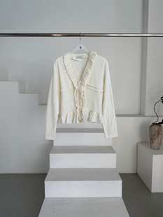 韩国东大门2026春新品oatmeal时尚百搭V领花边长袖衬衫女