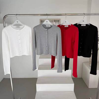 现韩国东大门2026春季新品oatmeal时尚百搭圆领单排扣针织开衫女