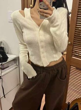 韩国东大门2026春新款 BILLION-L时尚设计修身长袖T恤短上衣