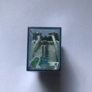OMRON欧姆龙2开2闭10A8脚24VDC小型中间电磁继电器LY2N LY2NJ