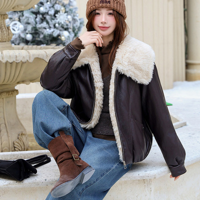 巨好看的羽绒加厚皮衣外套女款2025初冬短款加绒皮毛一体皮夹克