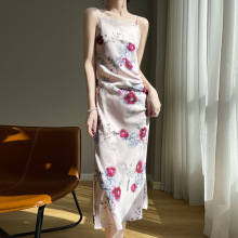 巨好看梨型身材遮胯连衣裙女2025夏季新款一字领吊带印花长裙子