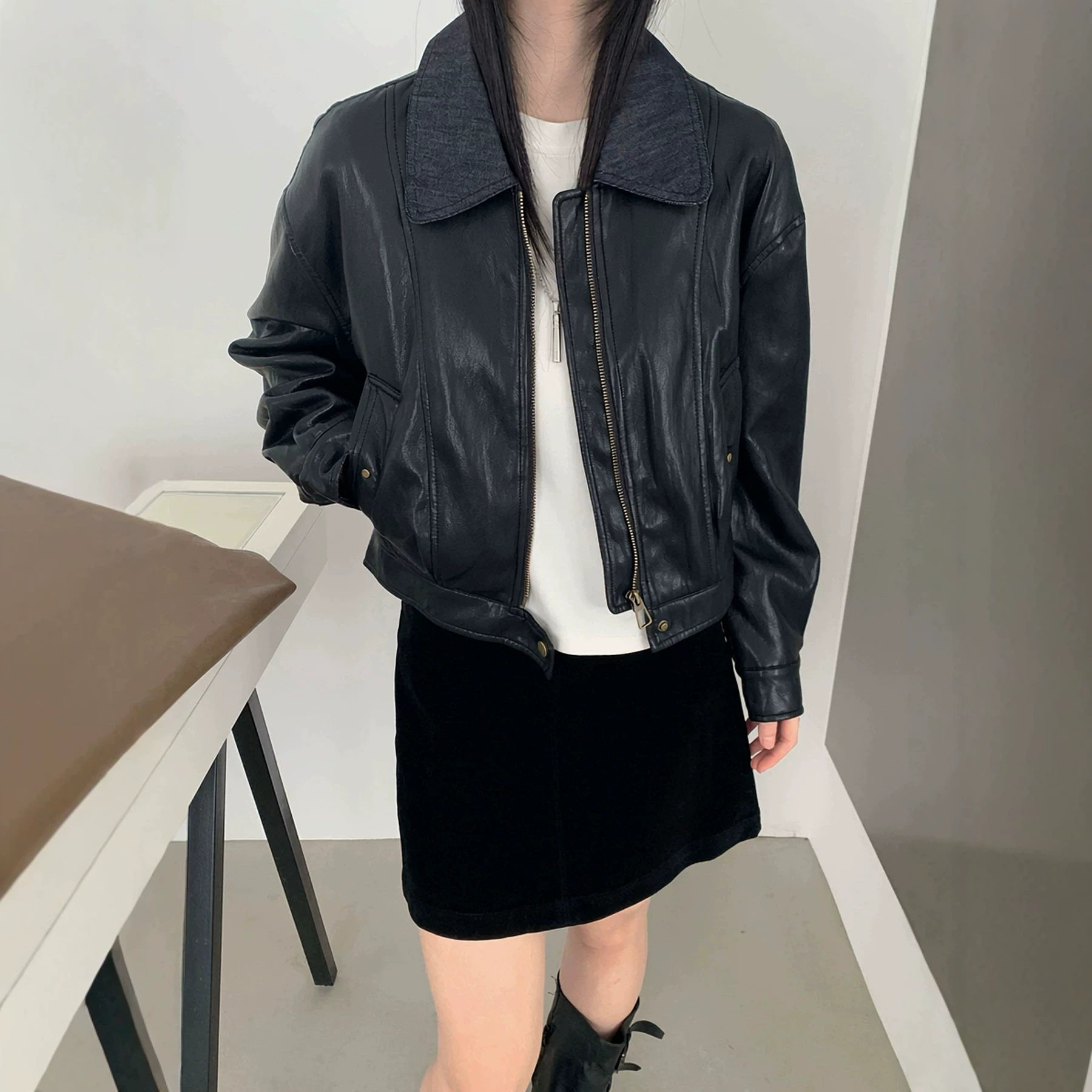 早秋独特漂亮皮衣外套2026秋装新款时尚百搭短款夹克机车服女款