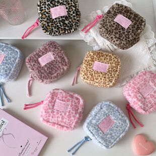 复古豹纹毛绒绒小方包少女便携卫生巾收纳包学生月事包小号化妆包