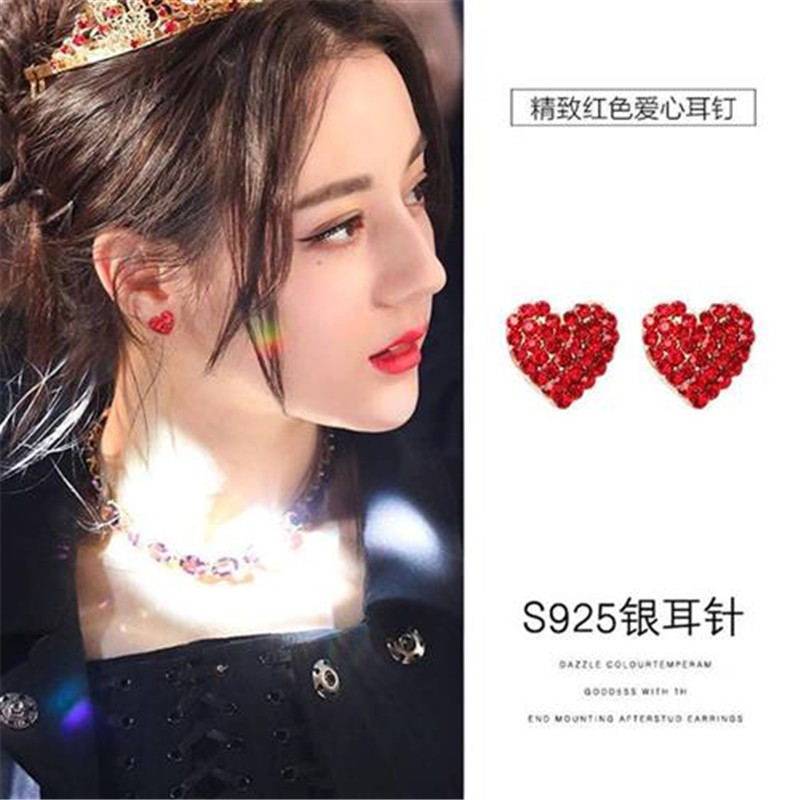 银针小巧红色韩国桃心耳坠