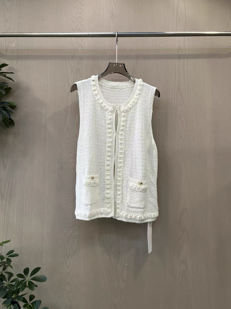 瑞瑞欧货2026年春季新款时尚百搭针织麻花边两口袋开衫8075