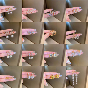 欧美时尚镶钻字母耳环个