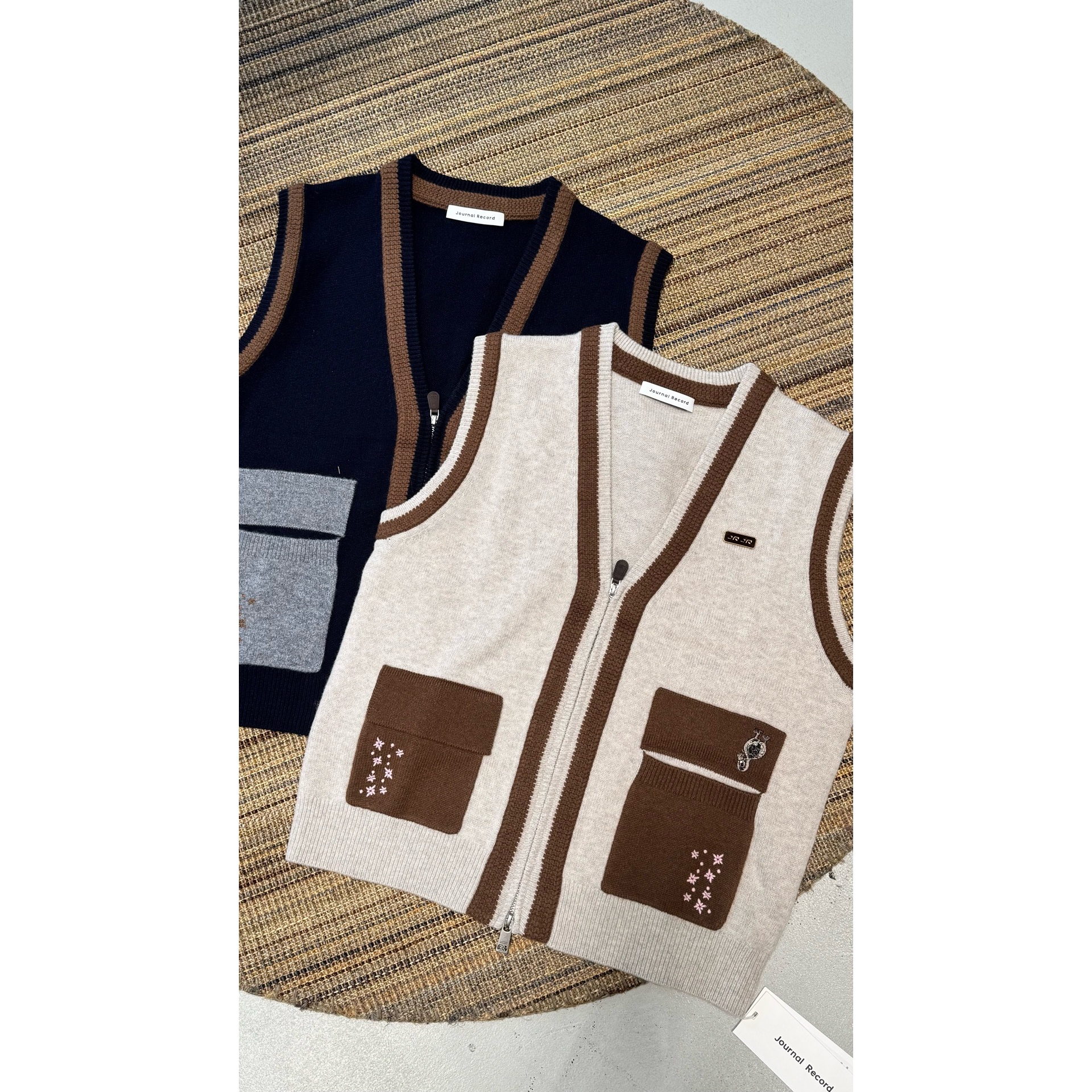 JOURNAL RECORD 毛织背心 JWHBAS210028
