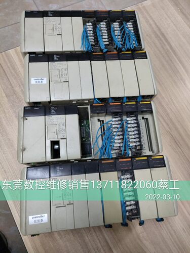 欧姆龙可编程控制器  PA203 CQM1H-CPU11 0CH ID212 OC221 OD212