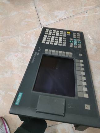 西门子数控系统 三轴 808D 6FC5370-1AM00-0CA0 测试包好 议价