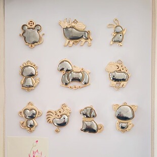 宋锦香云纱布艺生肖挂件金属底托-非成品