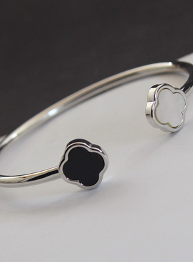 黑白色四叶草韩版手环明星同款