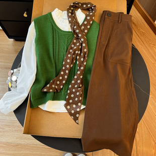 春日氛围感穿搭套装!复古慵懒绿色针织马甲叠穿衬衫女半身裙套装