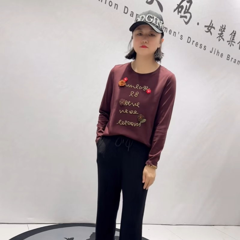 女权贵族秋冬款大码百搭圆领上衣