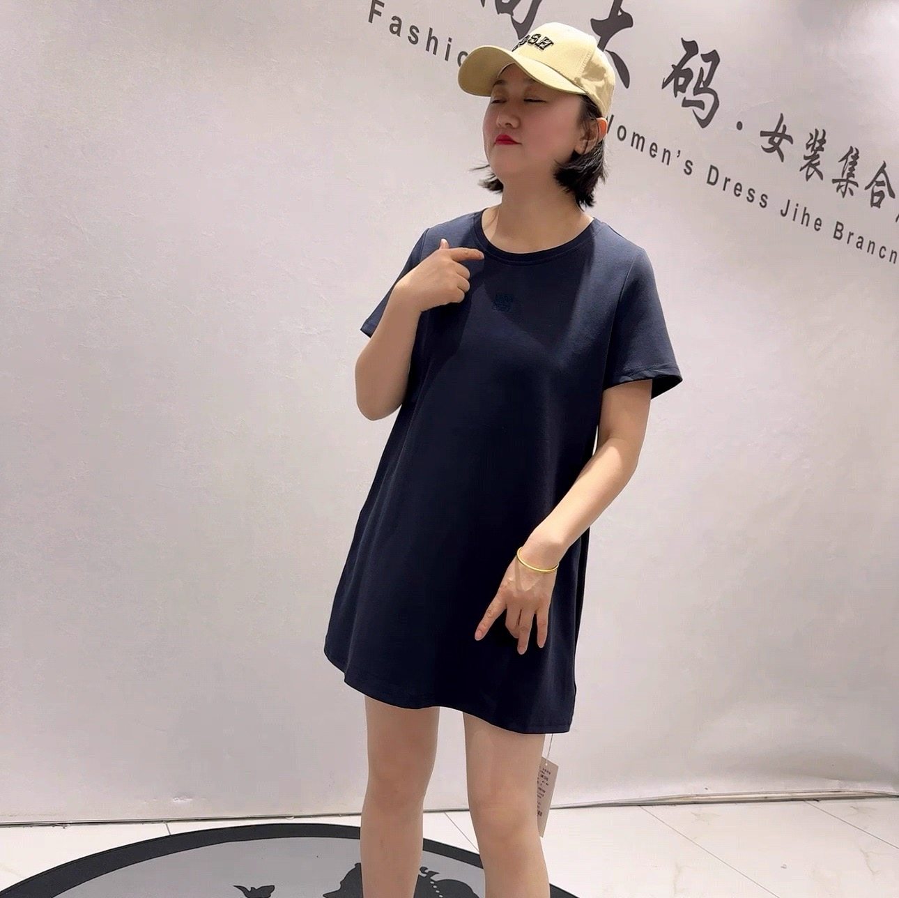 女权贵族1598春季新款欧货打底衫加大码女装胖妹妹一手长短袖大T,女装/女士精品,常规大码外套,淘宝优惠券,粉丝福利购,淘宝优惠卷