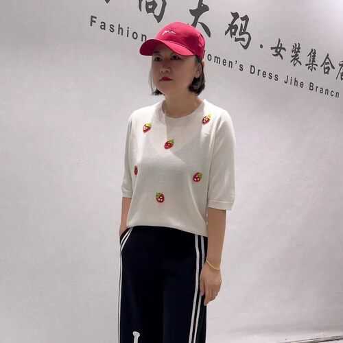 女权贵族秋冬新款大码针织衫短袖