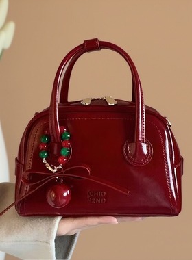 小南风潮chio Ceir高端皮2025新圣诞宾果枕头包女红色手提斜挎包