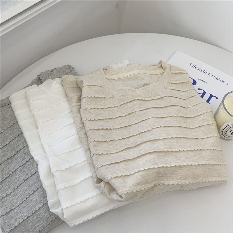 日系小众花边拼接设计简约圆领T恤女短袖夏季宽松百搭米杏色上衣