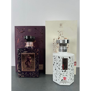 董酒密藏D9空酒瓶摆件装饰摆柜空瓶d3珍藏6道具回收瓶子全套G3D6
