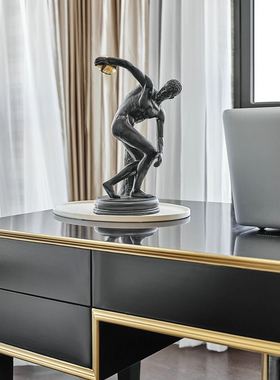掷铁饼运动人物摆件黑色样酒店板间书桌现代简约欧式轻奢树脂雕塑