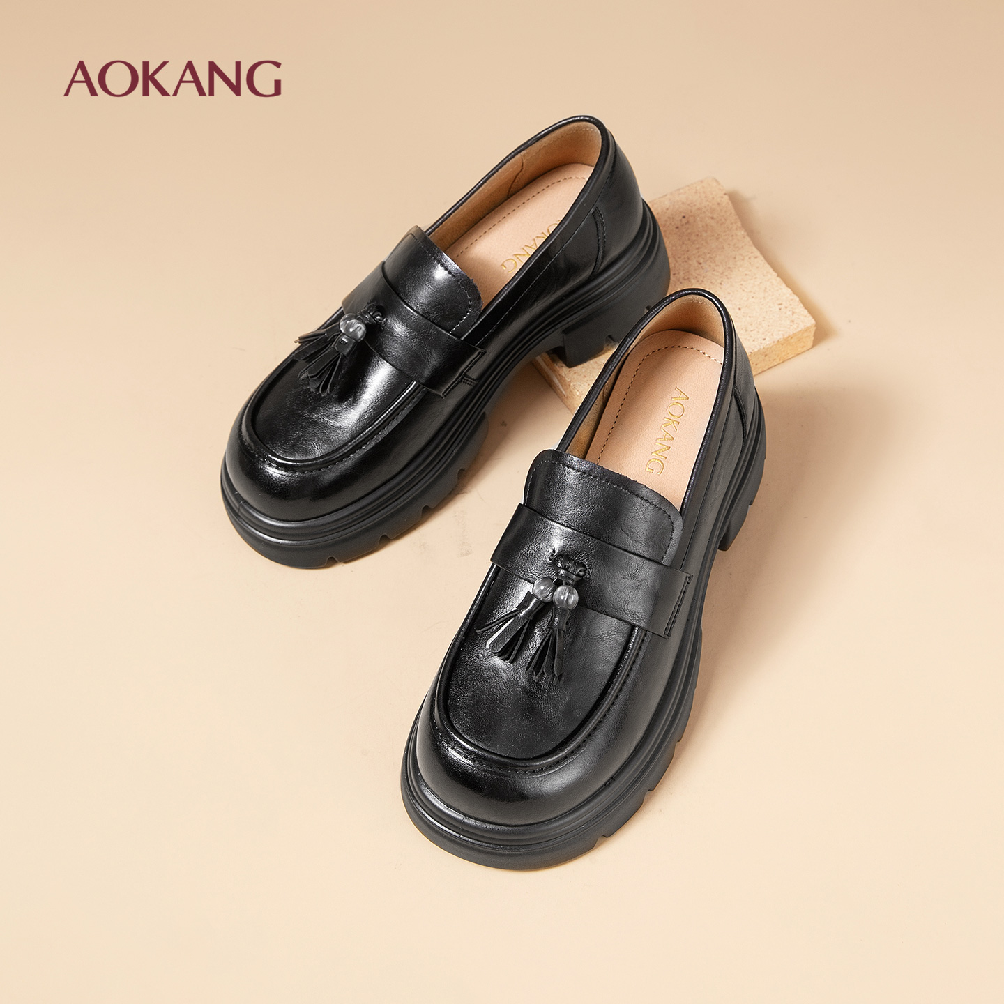 奥康 女鞋2026春季新款真皮软底小皮鞋时尚百搭乐福鞋N