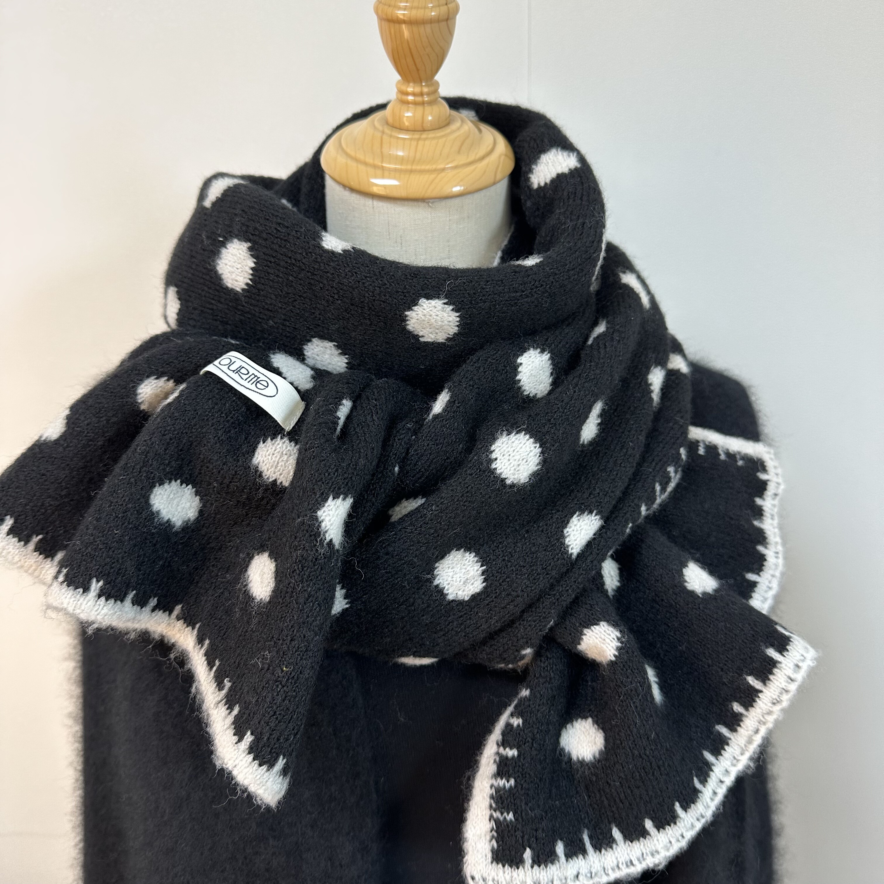 新款韩版ins黑白波点撞色围巾秋冬保暖百搭针织加厚圆点围脖披肩