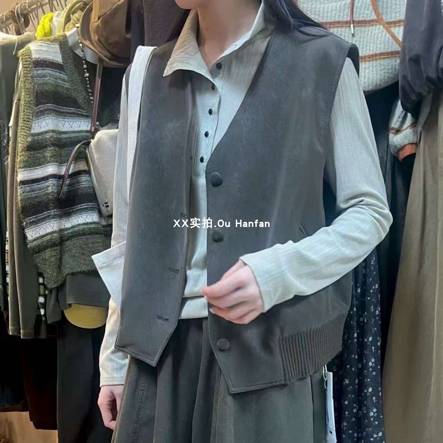 时尚夹棉外穿马甲女休闲无袖外套