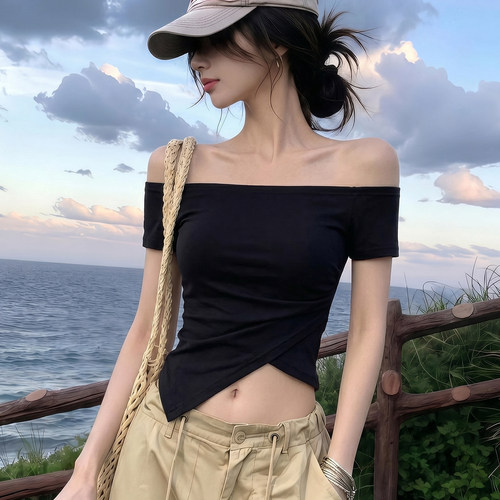 设计感一字肩不对称短袖T恤女夏性感辣妹小众露肩短款漏肚脐上衣
