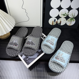 居梦家韩版 情侣男女士居家木地板胶粒底格子 卡通三层加厚布艺拖鞋