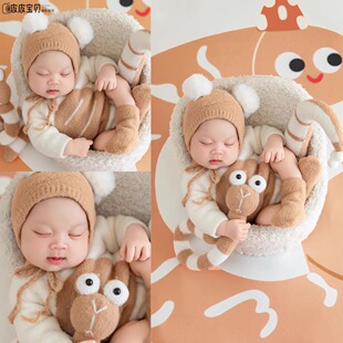 蛇宝宝满月照蛇年新生儿摄影服装2025新款拍照道具柔软针织摄影服