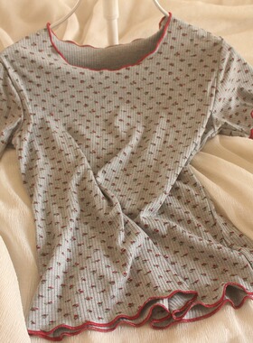 2026夏季小碎花森女正肩T恤修身显瘦胖子大码木耳边圆领短袖小衫