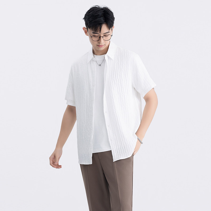 男士休闲五分袖肌理感条纹衬衣