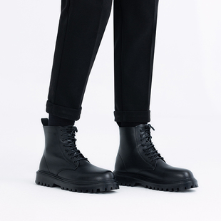英伦风圆头马丁靴男2024新款系鞋带厚底靴子真皮8眼中高帮马丁靴