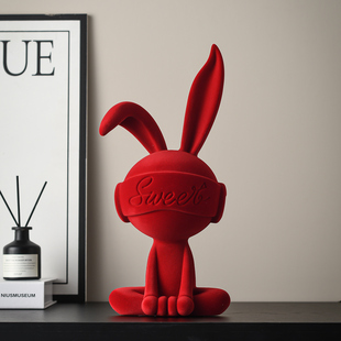 客厅新房玄关酒柜红色兔子摆件家居装饰品创意可爱动物造型工艺品