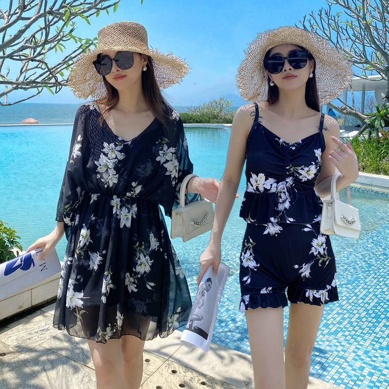 泳衣女分体三件套保守罩衫防晒遮肚胖MM加大码新款2023时尚游泳装