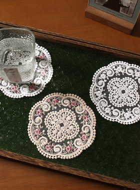 2026新款餐垫蕾丝刺绣布垫轻奢餐桌垫盘垫外贸防滑垫家用装饰杯垫