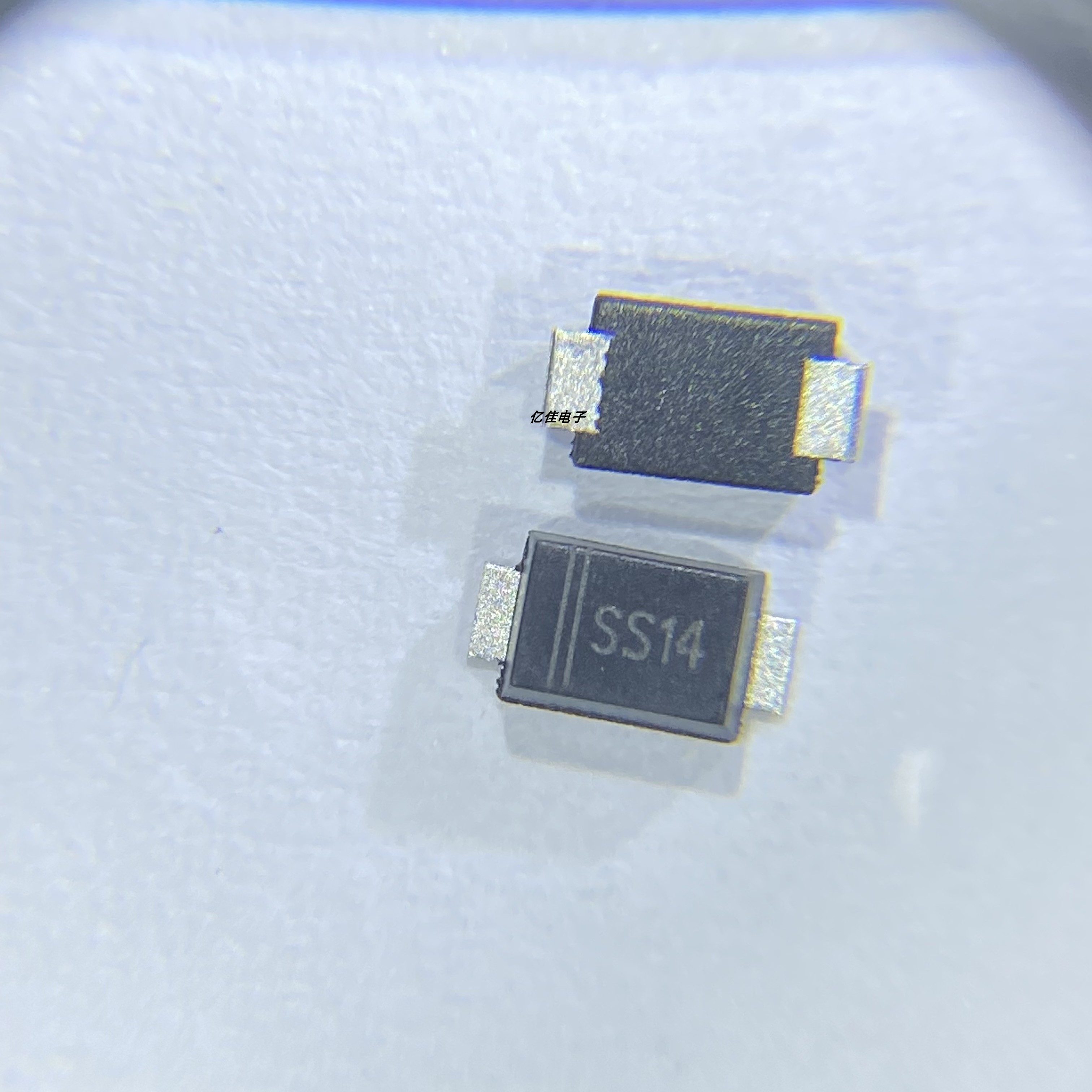 晶导微ss14f丝印ss14 smaf封装 1a电流 40v耐压 贴片肖特基二极管