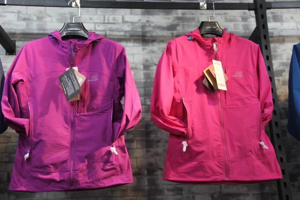 MUZTAGA慕士塔格2023女款户外极