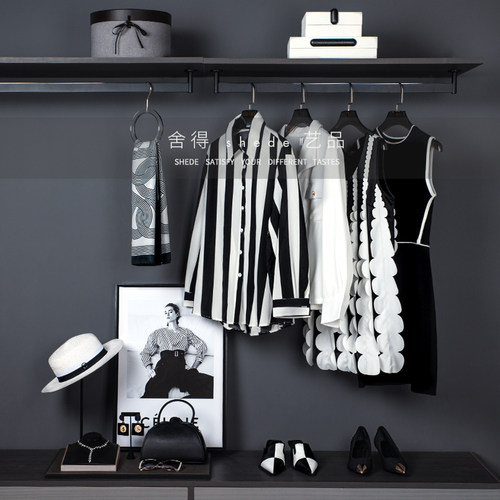 衣柜装饰品摆件样板间衣服