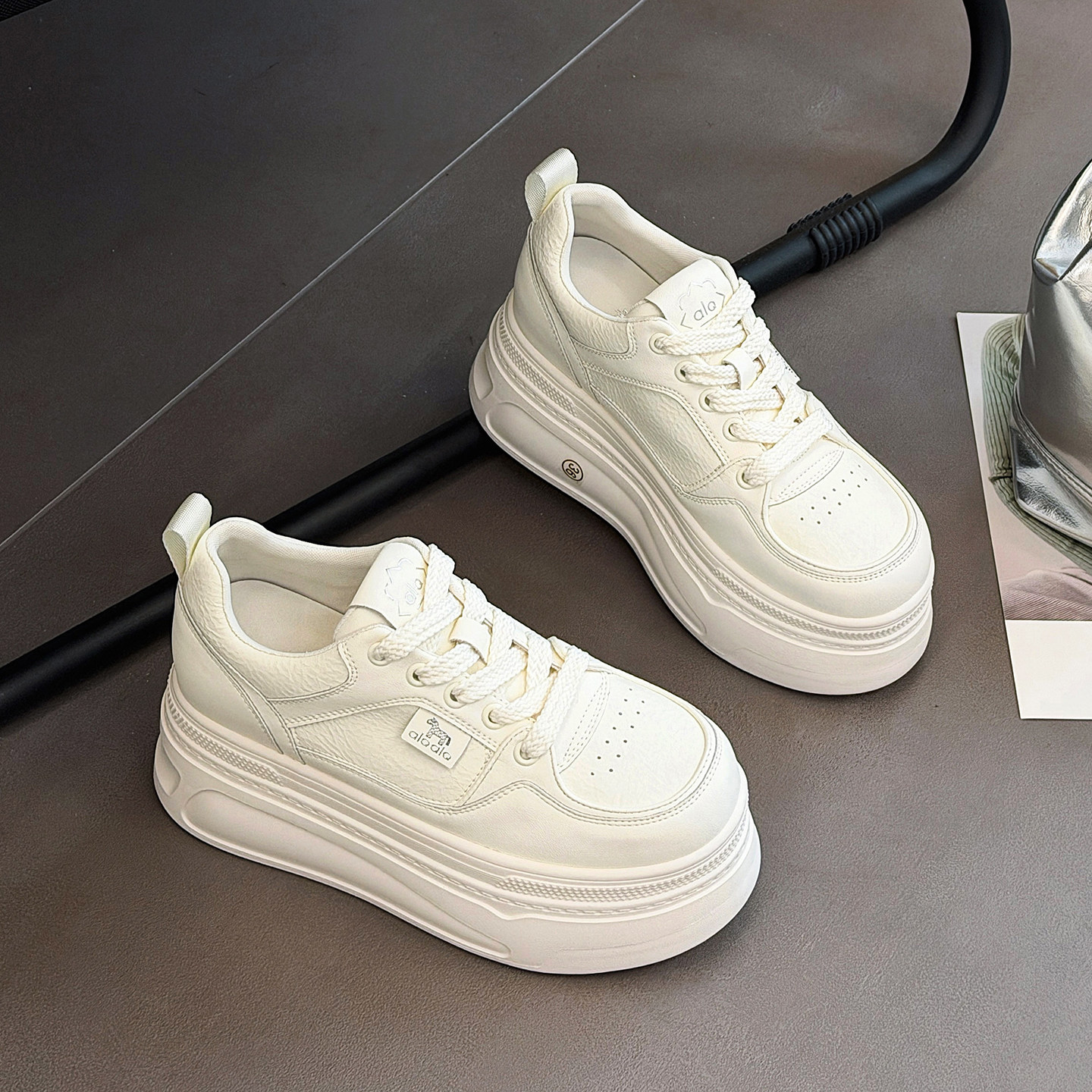 真皮小白鞋女2026新款春季百搭小个子增高鞋配裤子韩版厚底松糕鞋,女鞋,松糕（摇摇）鞋,淘宝优惠券,粉丝福利购,淘宝优惠卷