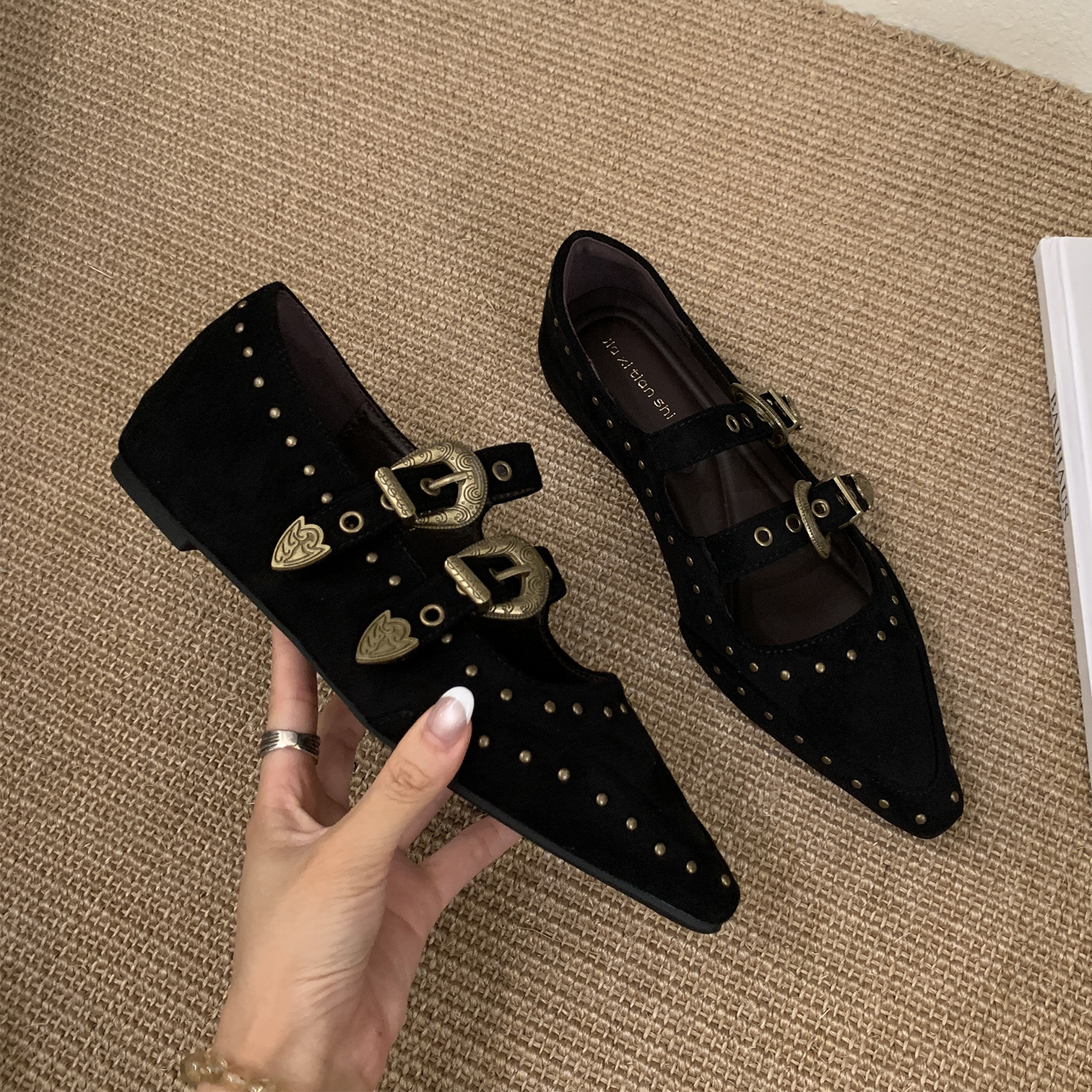 尖头内增高单鞋软底女士秋鞋气质